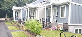 Building Photo - 36 Hampden St