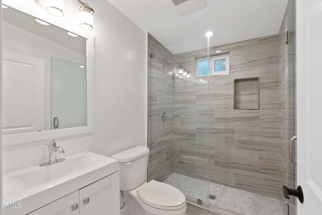 Building Photo - 5423 Ash St