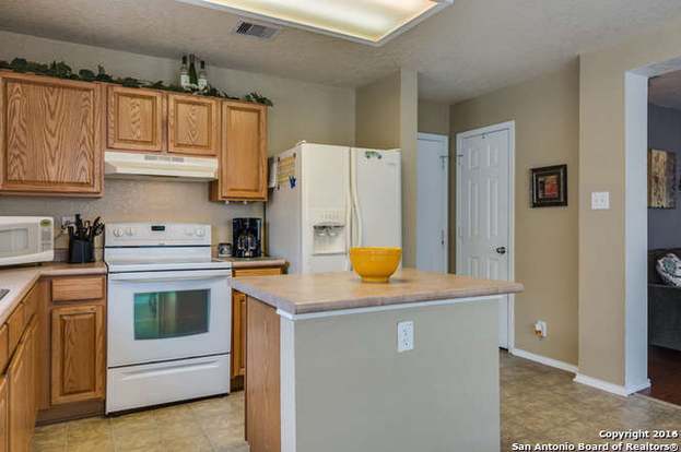 Building Photo - 16134 Branching Oaks