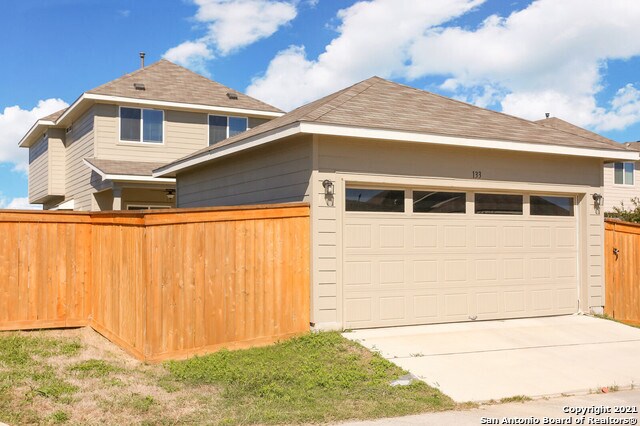 Building Photo - 133 Duck Creek Trail