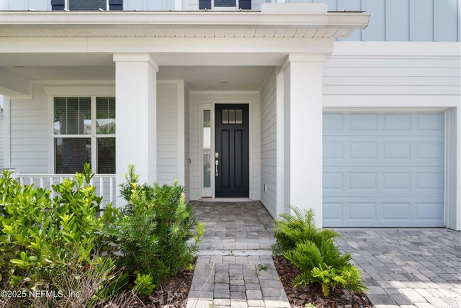 Building Photo - 321 Marquesa Cir