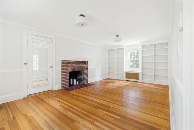 Building Photo - 16 Chapin Rd