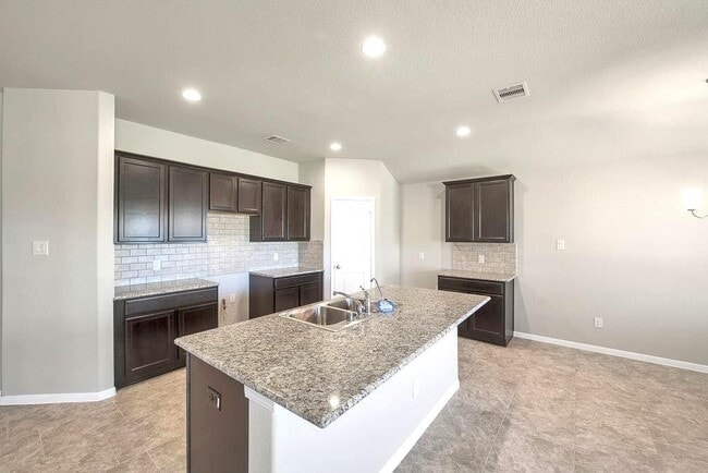 Building Photo - 29314 Dunns Creek Ct