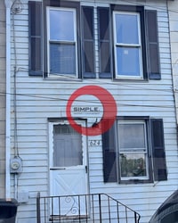 Building Photo - Cozy 3 bedroom 1 bath house