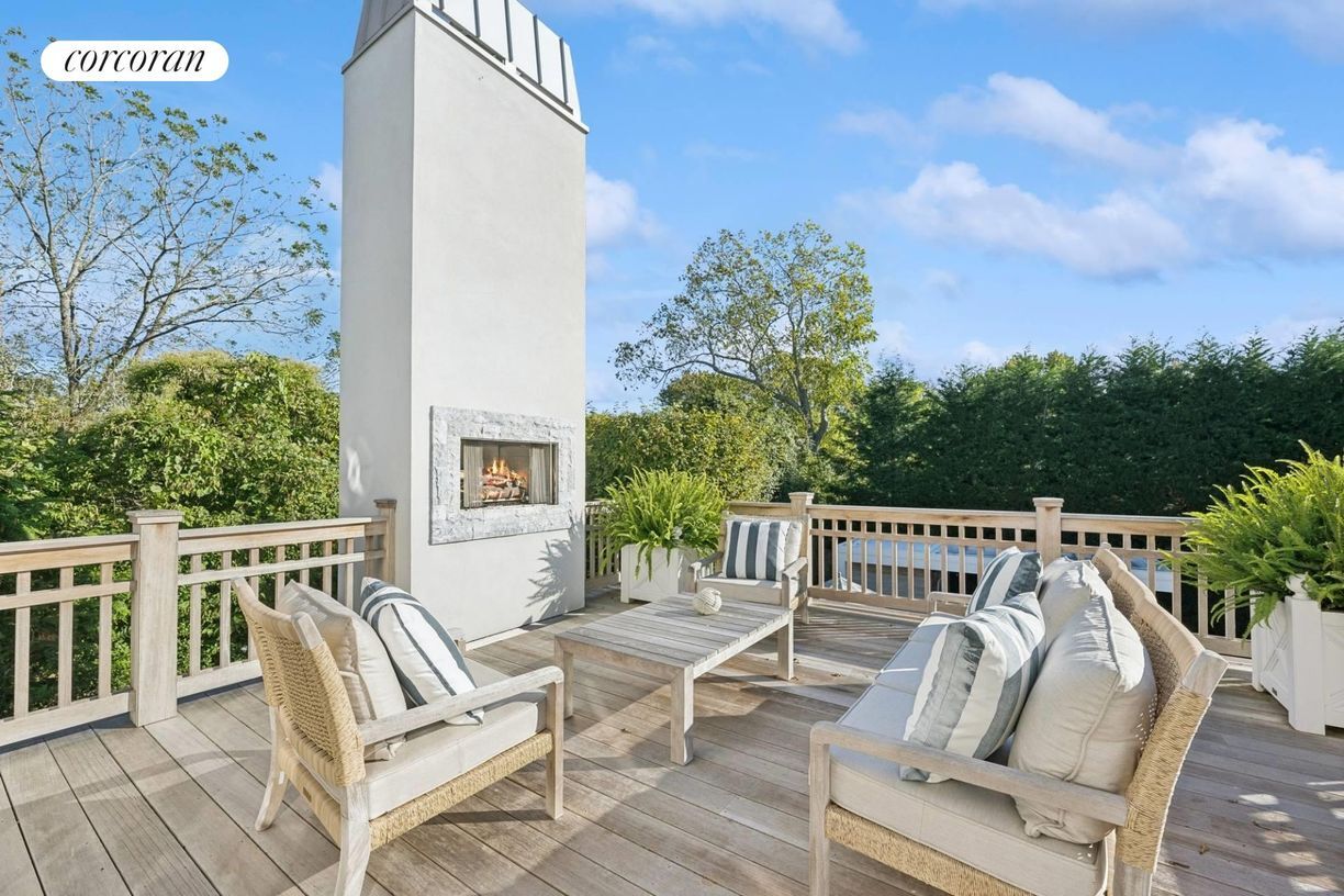 Building Photo - 97 Dayton Ln