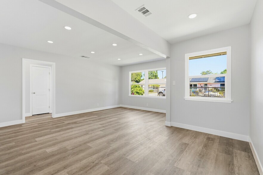 Building Photo - 16918 Marlin Pl