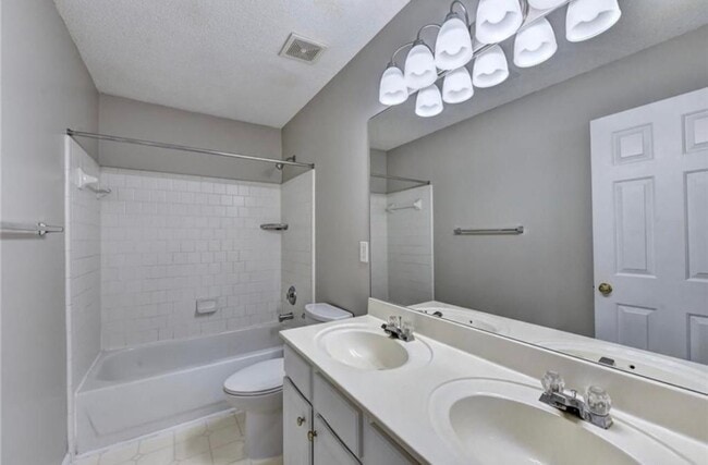 Building Photo - 300 Treyford Ct