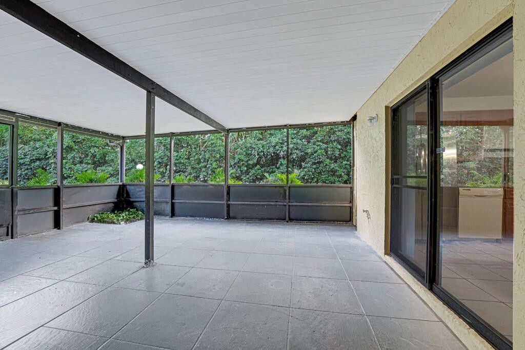 Building Photo - 4205 Turnberry Cir