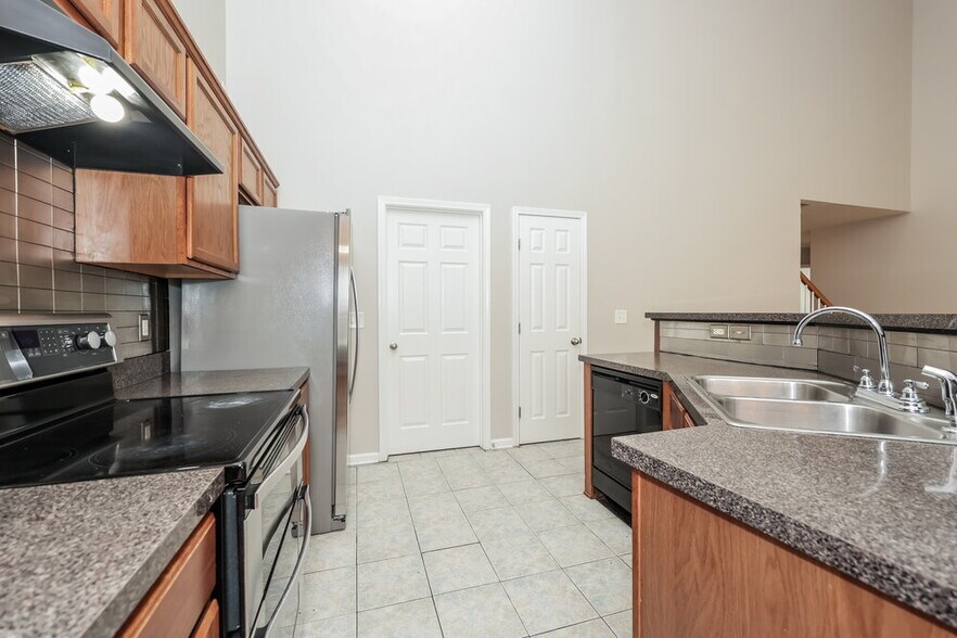 Building Photo - 128 Mary Joe Martin Dr