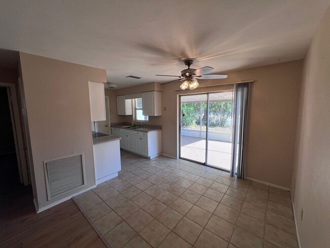 Building Photo - Charming 3-Bed, 2 Bath Home in Waterway Es...