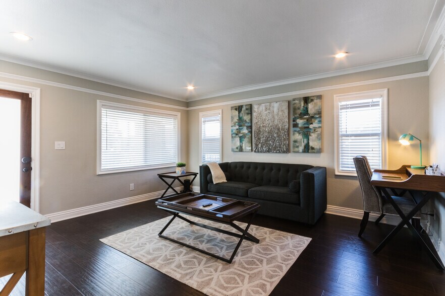 Building Photo - 5357 Virginia Ave