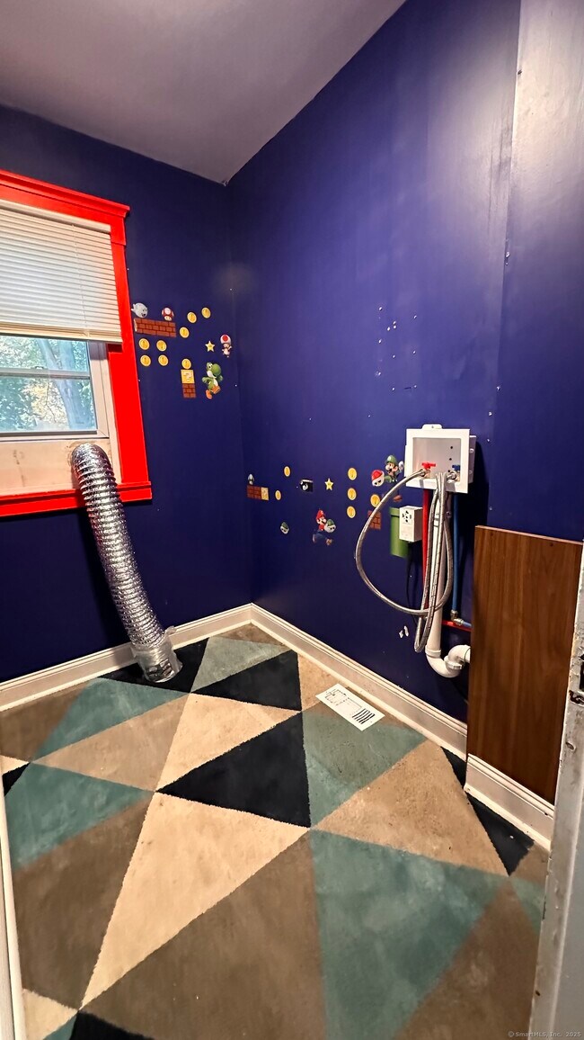 Building Photo - 14 Cooper St