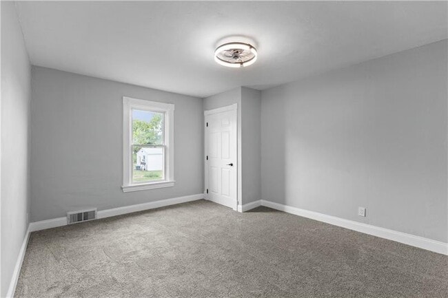 Building Photo - 616 Highland Ave