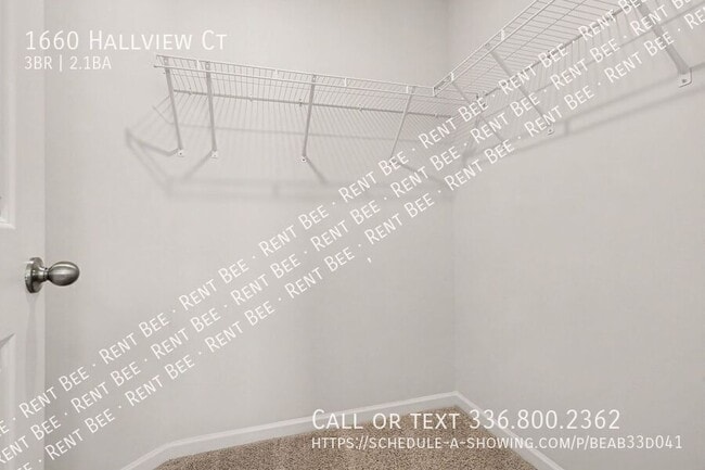 Building Photo - 1660 Hallview Ct