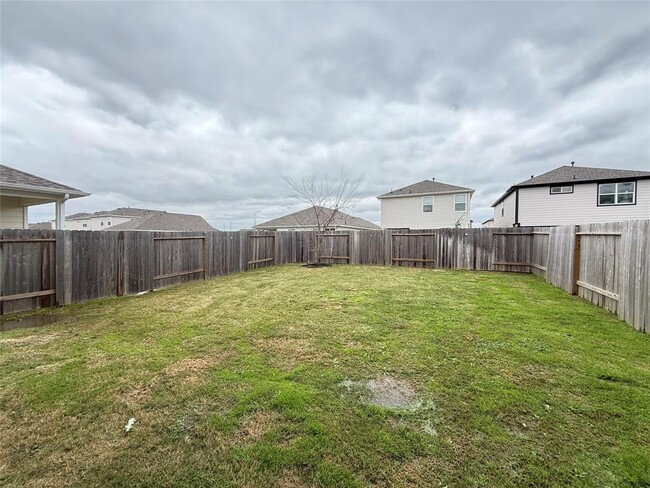 Building Photo - 52145223 Rocco Lakes Dr