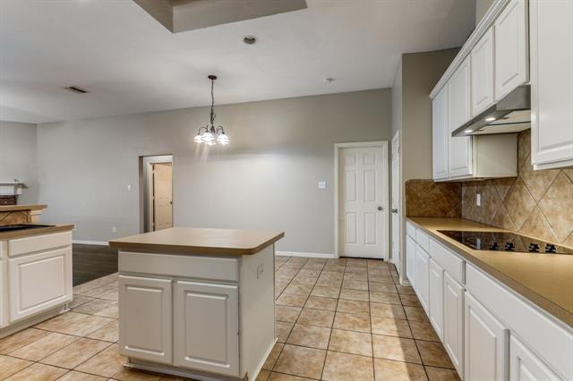 Building Photo - 15858 Durango Dr