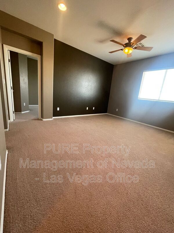 Building Photo - 3904 Ropers Ranch St