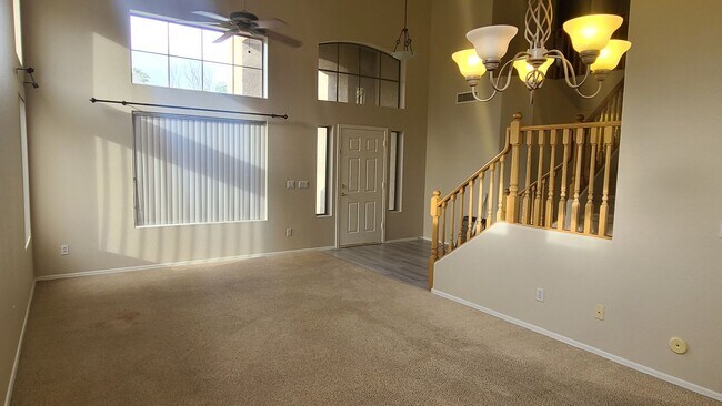 Building Photo - 5-bedroom in the heart of Gilbert