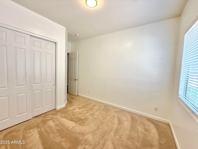 Building Photo - 12816 W Vista Paseo Dr