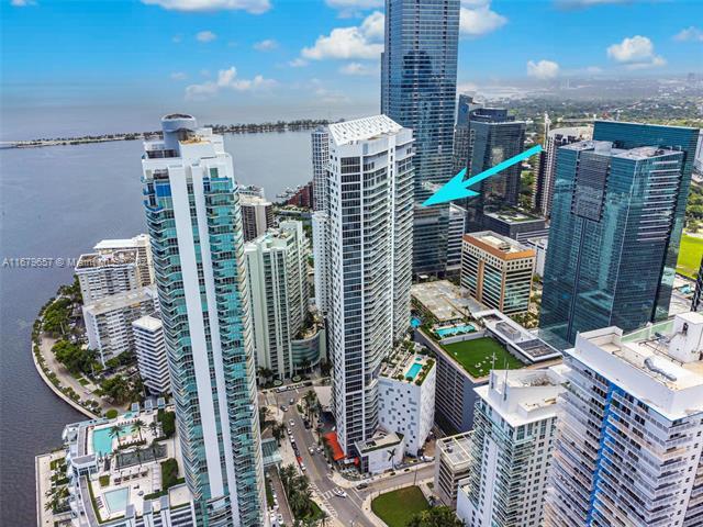 Building Photo - 1300 Brickell Bay Dr