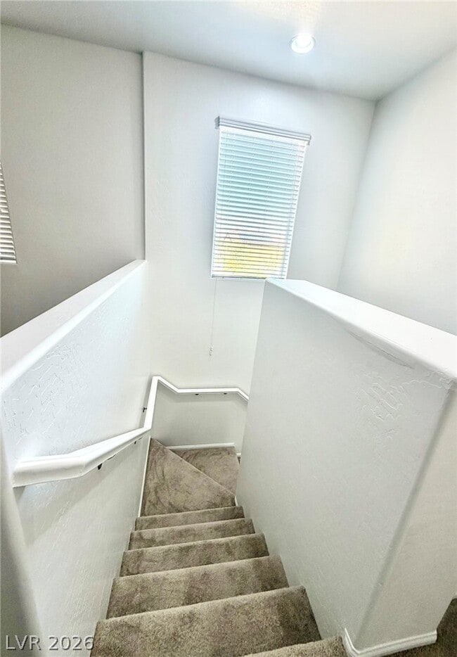 Building Photo - 6979 Painted Vista Ct