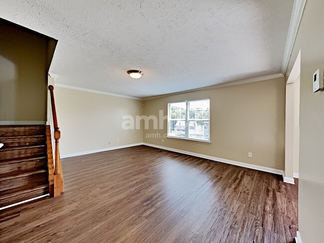 Building Photo - 408 Mossy Oak Trl