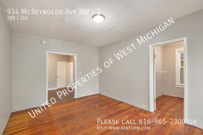 Building Photo - Available Now | 2 Bed 1 Bath Apartment in ...