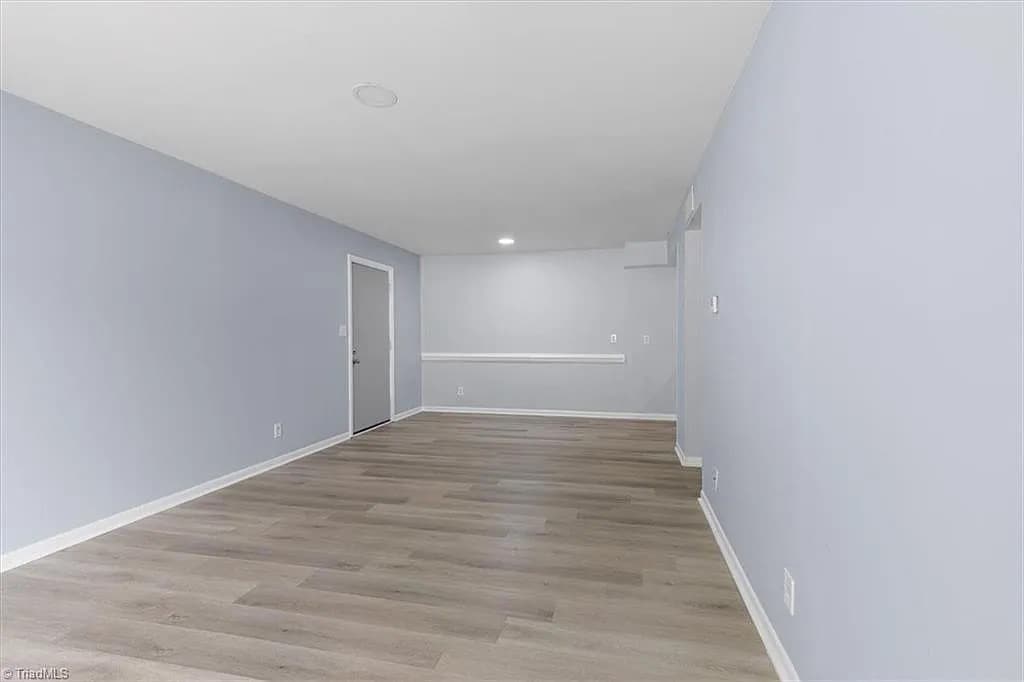 Building Photo - Room in Condo on North O.Henry Boulevard