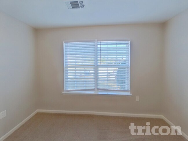 Building Photo - 4296 Tucker Chase Drive