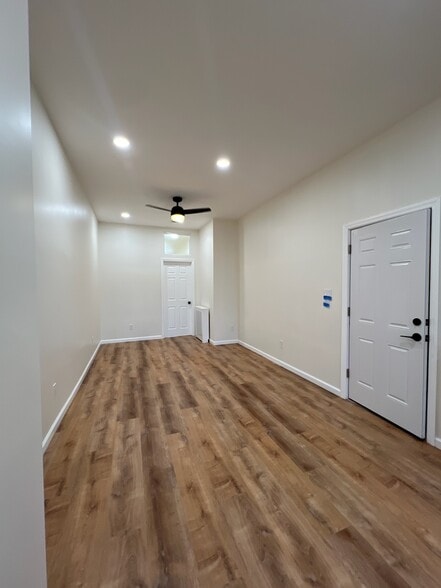 Building Photo - 5914 Palmetto St
