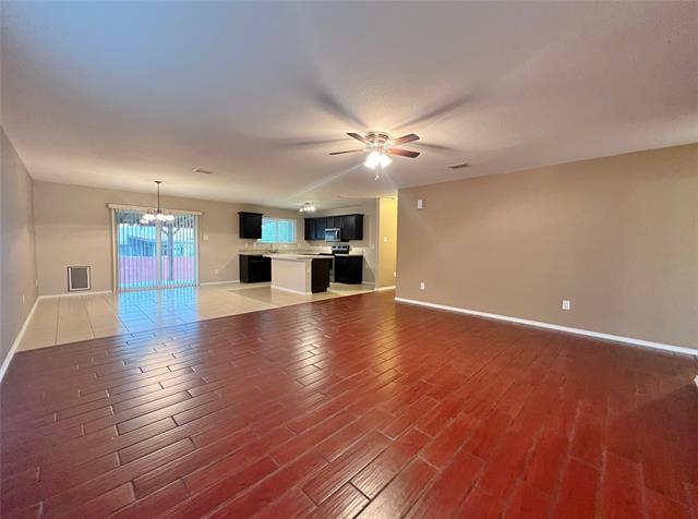 Building Photo - 9925 Amaryllis Ln