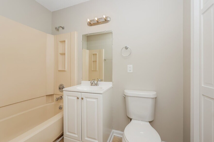 Building Photo - 3408 Doriswood Ct