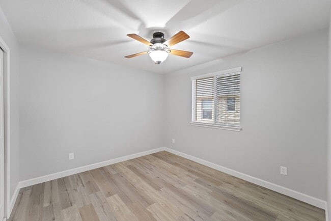 Building Photo - 3529 Shiraz Loop