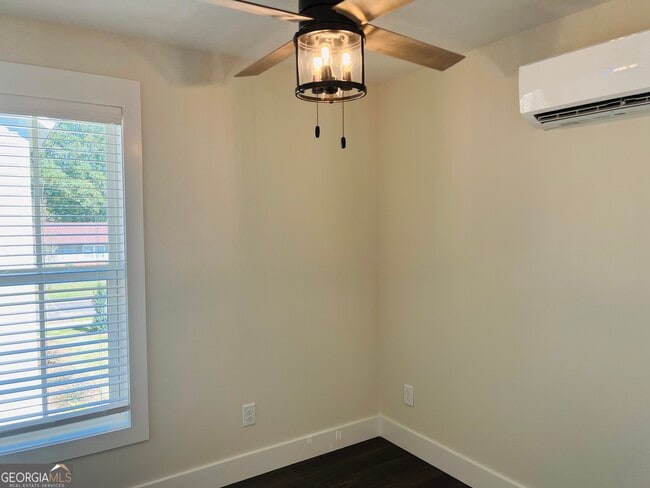 Building Photo - 103 Gardenia Ln