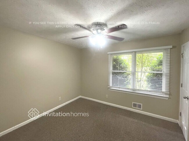 Building Photo - 3952 Butterfield Dr NW