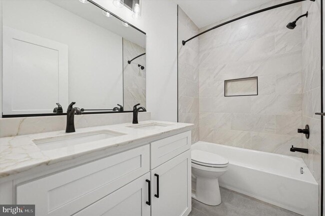 Building Photo - 3408 Race St