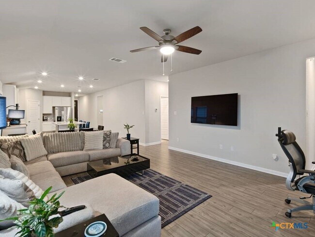 Building Photo - 3073 Charyn Wy