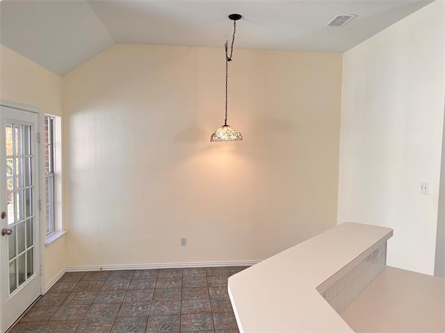 Building Photo - 2312 Eldger Dr