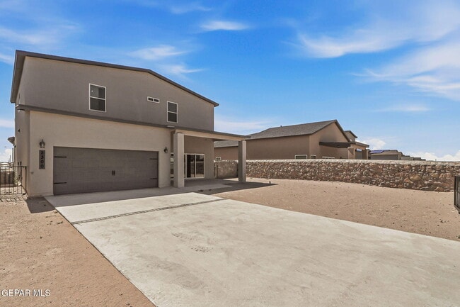 Building Photo - 2300 Sammy Cervantes St