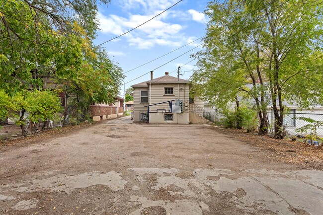 Building Photo - 1180 24th St