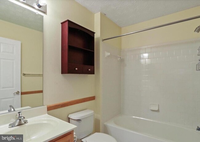 Building Photo - 6344 Springwater Terrace