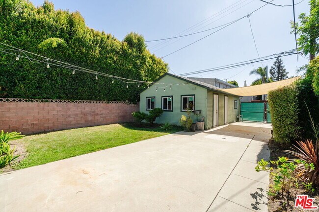 Building Photo - 840 Milwood Ave