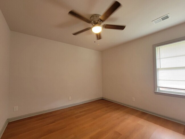 Building Photo - 5256 Eubanks Dr