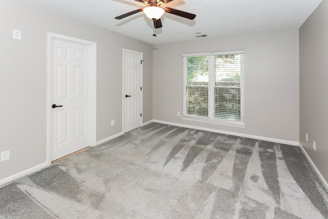 Building Photo - 11834 Post Ridge Ct