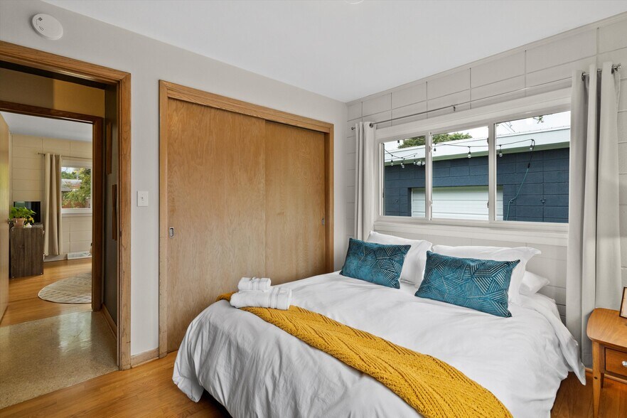 Building Photo - 426 E Ohio Ave