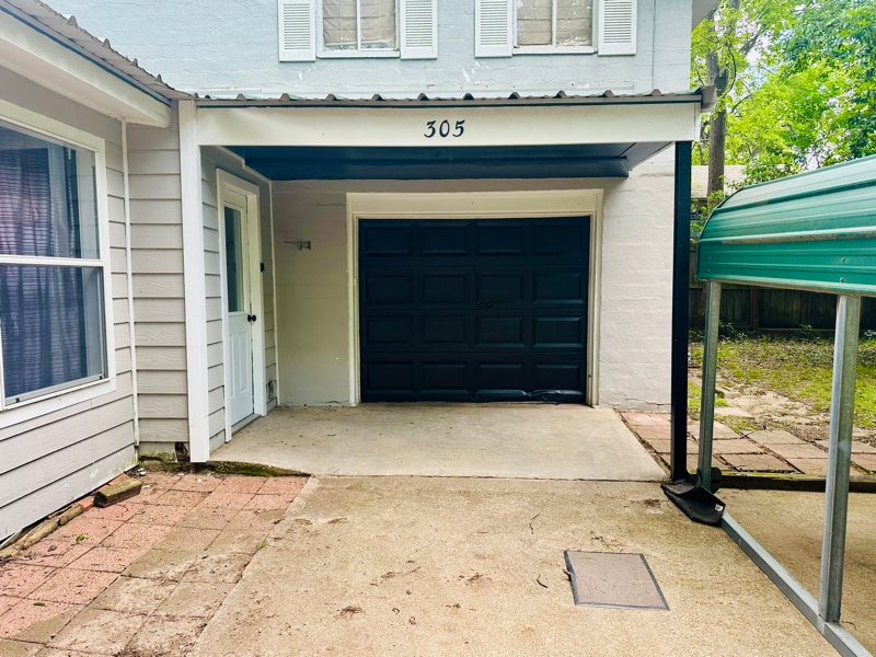 Building Photo - 305 Wigley St