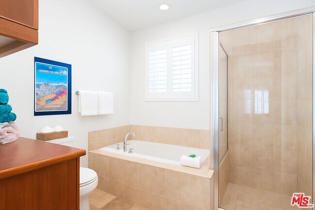 Building Photo - 77709 Tradition Dr