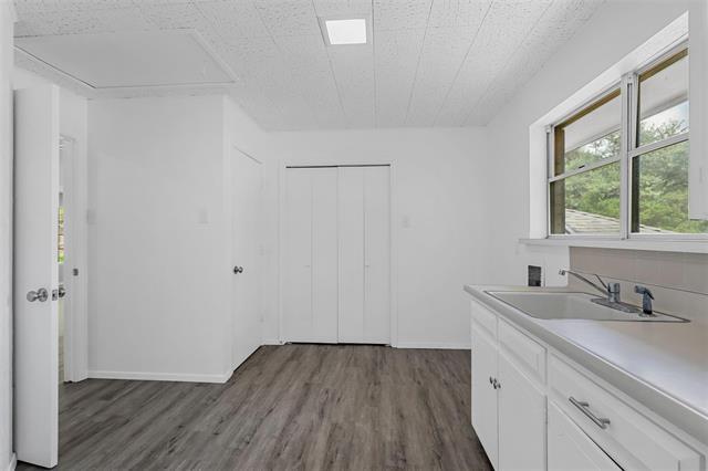 Building Photo - 5155 Briarwood Ln
