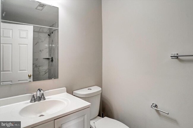 Building Photo - 43787 Virginia Manor Terrace