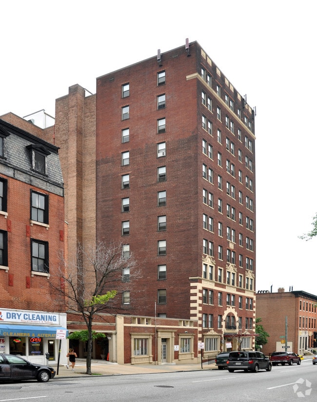 Building Photo - 1001 Saint Paul